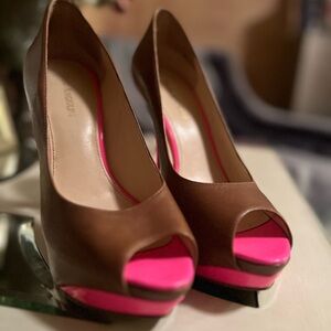 Enzo Angiolini Brown and Pink Peep Toe Heels